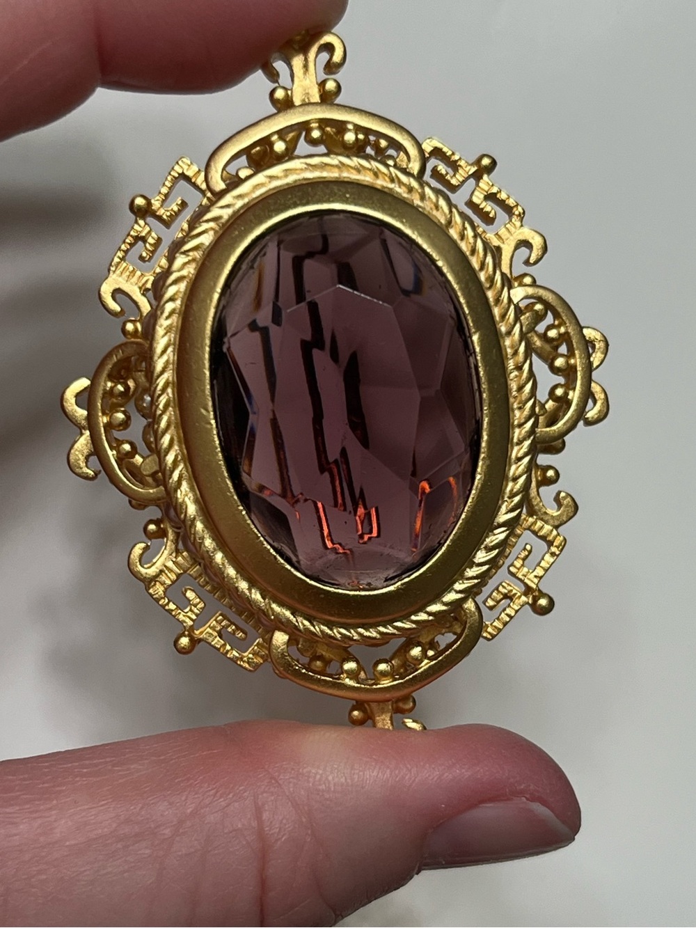 Vintage 90s Joan Rivers Victorian Amethyst Pearl Brooch Classics Collection Pin - Picture 4 of 14